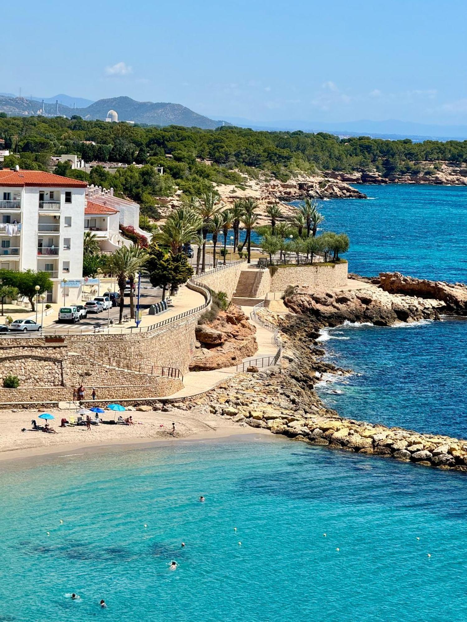 Charming Sea Front 3 Bedroom Apartment - Incredible Views! L'Ametlla de Mar Kültér fotó